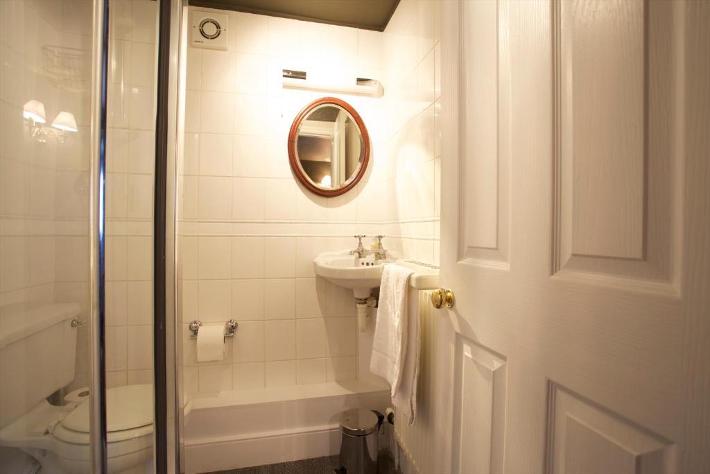 The Kings Arms Hotel Didmarton Cameră foto