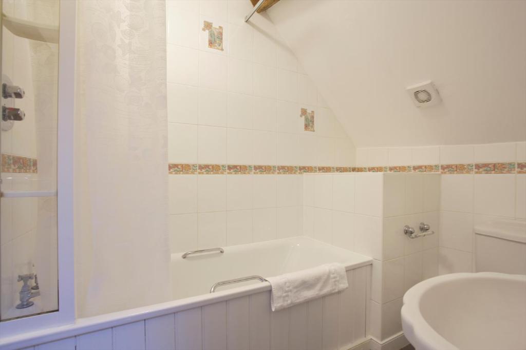 The Kings Arms Hotel Didmarton Cameră foto